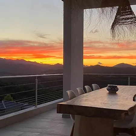 De Charme A Louer En Corse, Piscine Chauffee Vila