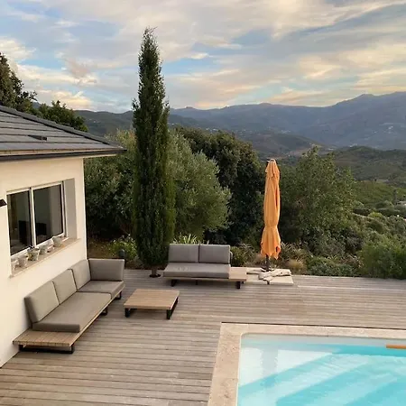 De Charme A Louer En Corse, Piscine Chauffee *